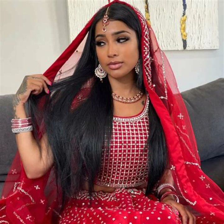 
Yasmine Malek Age, Birthday, Wikipedia, Who, Nationality, Biography 