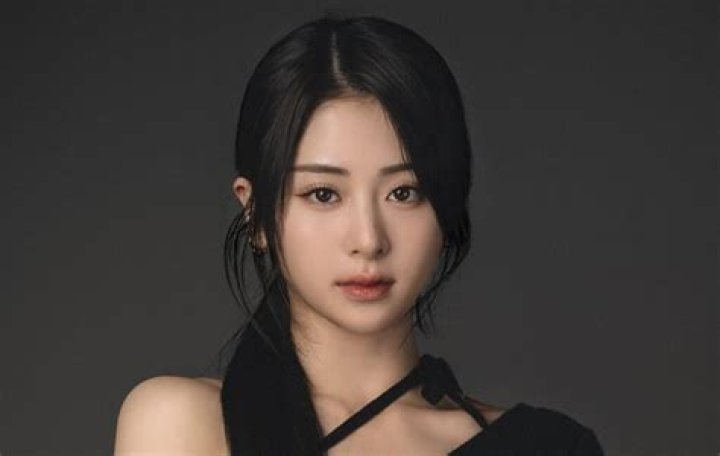 Yun-jin Huh - Age, Family, Bio
