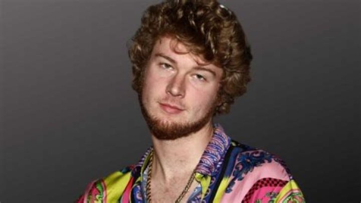 Yung Hen Height, Weight, Net Worth, Age, Birthday, Wikipedia, Who, Instagram, Biography