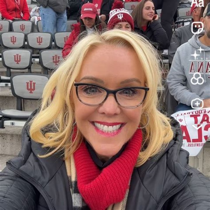 Yvette Walts - Age, Family, Bio
